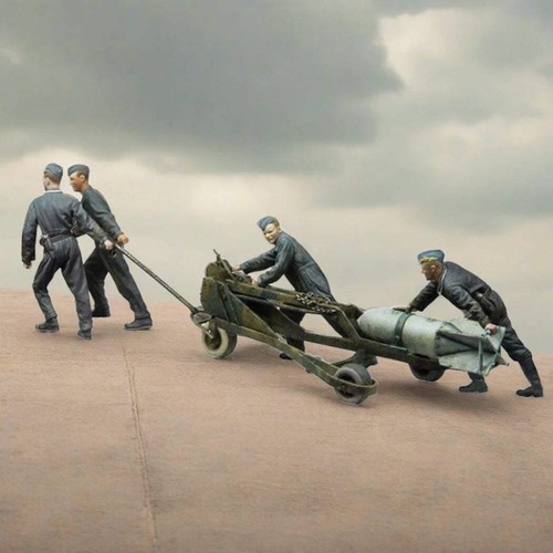 4pcs resin model - 1/32,