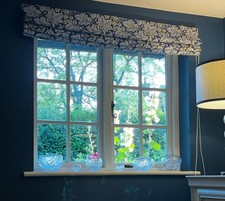 Bargain C. £200  Handmade William Morris Bramble Roman Blind 110x99cm (4 x avil)