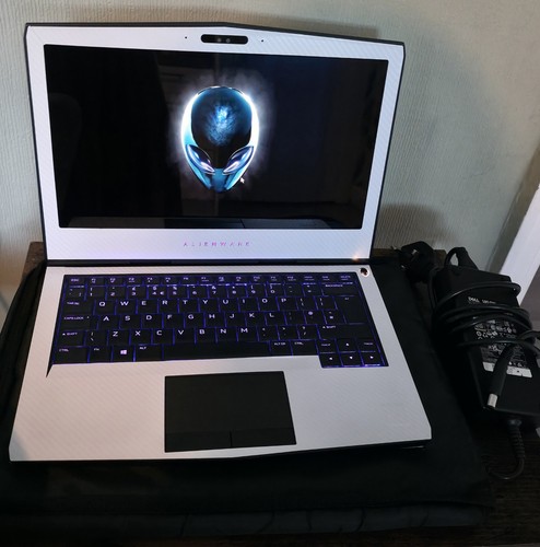 Alienware oled qhd touch - alienware, 13