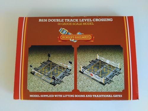 Hornby double level crossing - hornby,