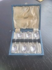 Vintage Full Set of 6 Spoons