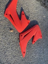 Honda CR125/CR250 2002-2007 Red Radiator Rad Scoops/ Shrouds MX