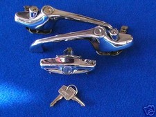 CLASSIC MINI EXTERNAL DOOR AND BOOT HANDLE KIT, CHROME INC OF NEW GASKET SET