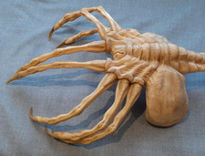Halcyon Alien Face hugger 1/1 Scale P.V.C. Model Kit - Assembled & Painted