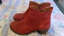 JUNGLA RED LEATHER ANKLE BOOT w 2" BLOCK HEEL. UK 4 / 37. WORN ONCE
