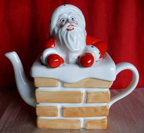Carlton ware teapot father - ware,