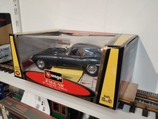Burago (1/18 Scale) Jaguar E