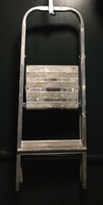 2 Step Metal Ladder, Folding, Decorating Lightweight Domestic Steps. (297)