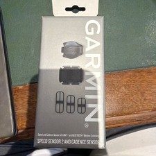 Garmin 010-12845-00 Bike Speed Cadence Sensor 2 Bundle