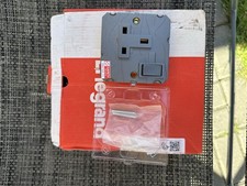 Legrand Arteor 13A Single