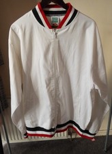 Pre-owned Scoredraw Manchester United supporters white jacket. XXL. CG W13