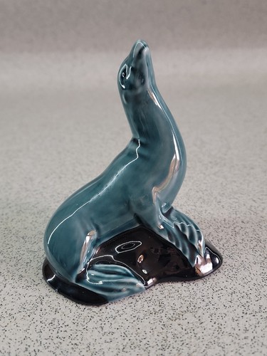 Vintage poole seal - poole, rock
