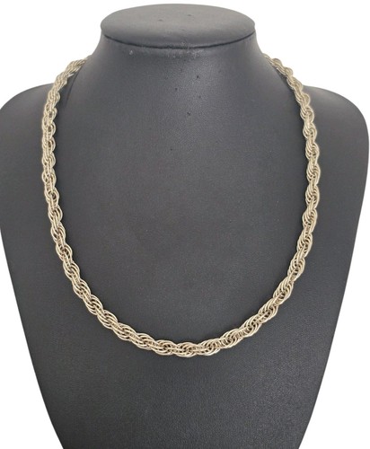 Hallmarked 925 sterling silver - hallmarked,