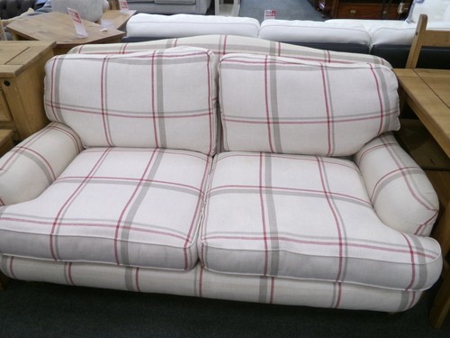 Seater white and - , red