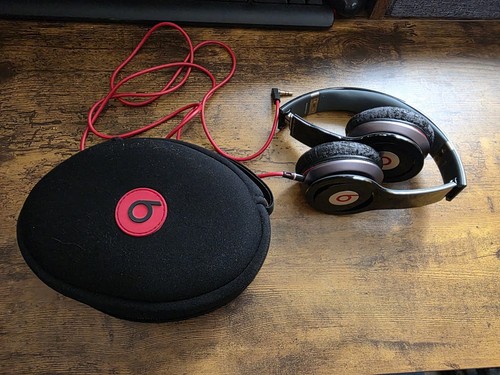Beats dre monster - by,