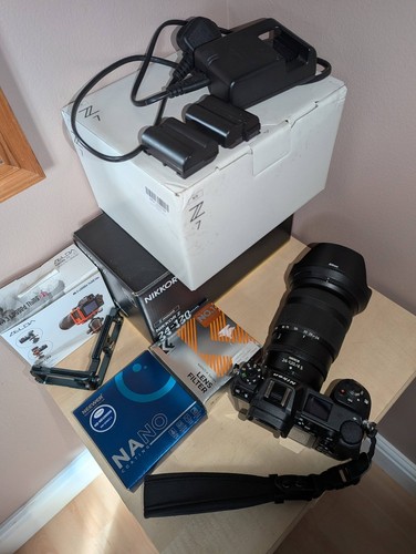 Nikon with nikkor 24 120 - z, 24-120