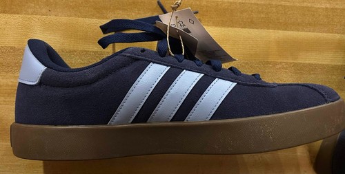 Size 5 women s adidas - 9.5,