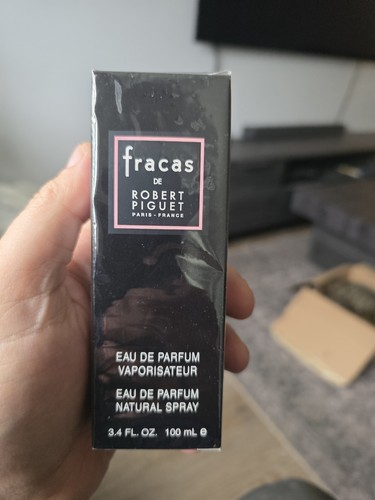 Fracas robert piguet - robert, de