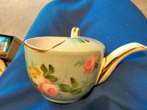 Victorian china feeder - china,