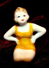 Figurine Bathing Beauty Sexy