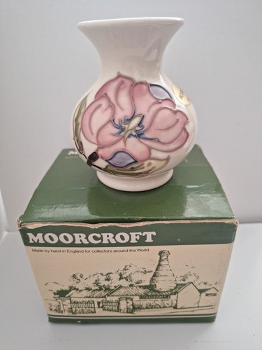 Moorcroft magnolia vase - moorcroft,