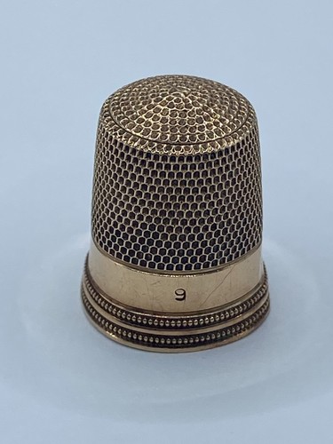 9ct gold sewing thimble 8g - sewing,