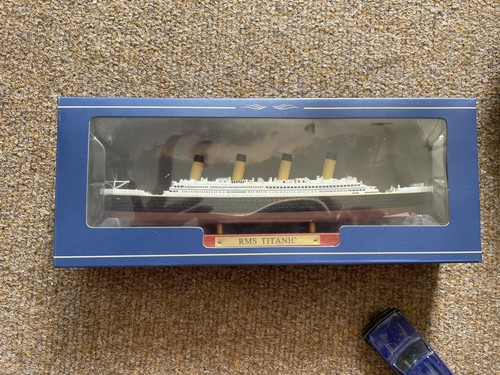 Atlas editions hms titanic - atlas,