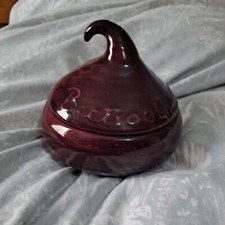VINTAGE LIDDED BEETROOT POT. RED. GOOD CONDITION. 