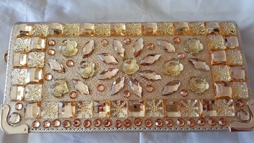 Gold colour sparkly flower - colour,