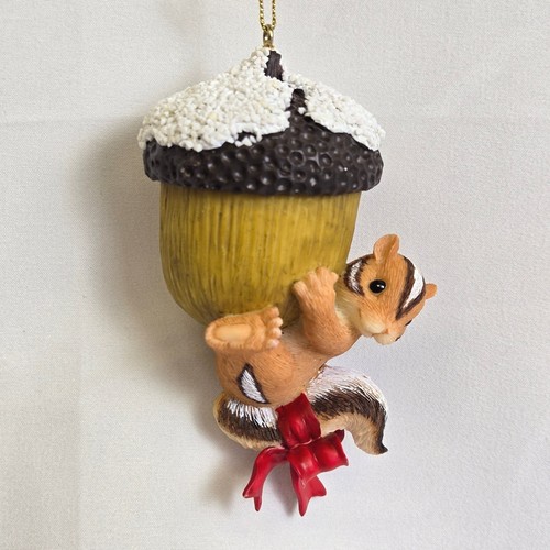Chipmunk acorn christmas - chipmunk,