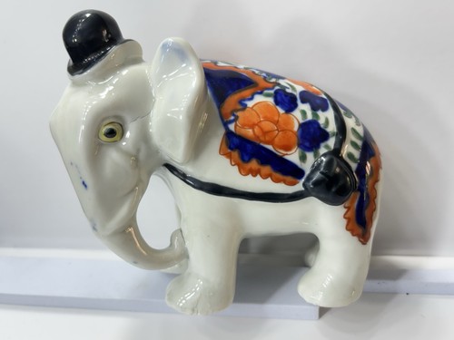 Art deco circus elephant - art,
