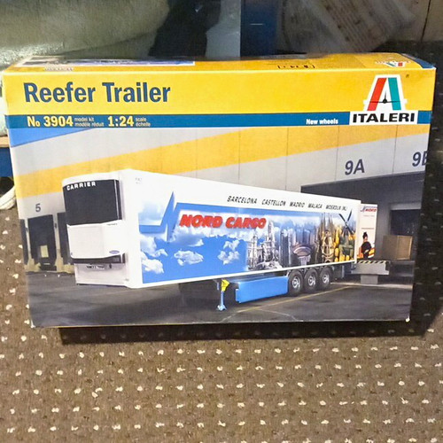 Italeri reefer trailer 24 - italeri,