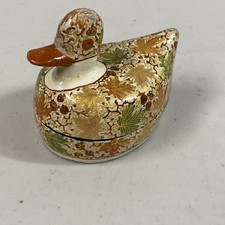 VINTAGE Duck  Lacquered Paper Mache Trinket Box Hand Painted Kashmir  Art