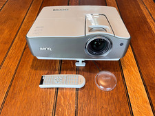 BenQ W1200 Projector Full HD Home Cinema 3D HDMI with Controller Great Condition