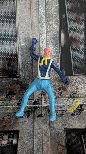 Small plastic toy soldier - small,