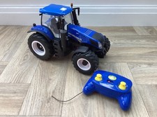 Maisto new holland remote tractor T8.320