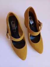 M&S Faux Suede Mustard Mary Jane Court Shoes 8.5cm Heels Size 4 Good Condition