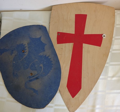 Two medieval cosplay - two, crusader