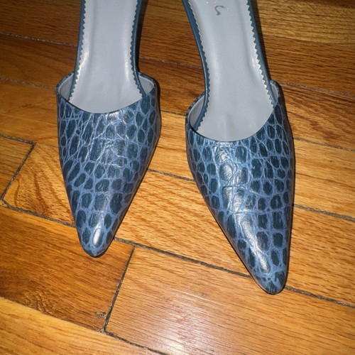 Vtg bcbg croc - embossed, pointed
