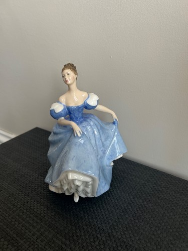 Royal doulton figurine - royal,