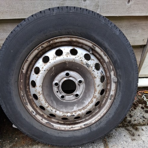 Vauxhall vivaro wheel - ,