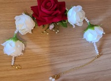 Flower bracelet made with - made,