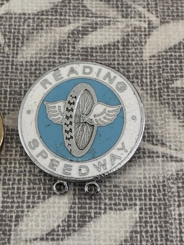 Reading speedway enamel badge - enamel,