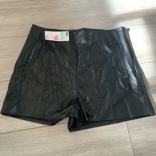 Women faux leather shorts - leather,