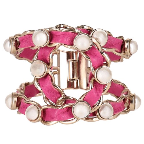 Chanel leather chain - &,
