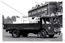 CV253 - Harrods Delivery Lorry