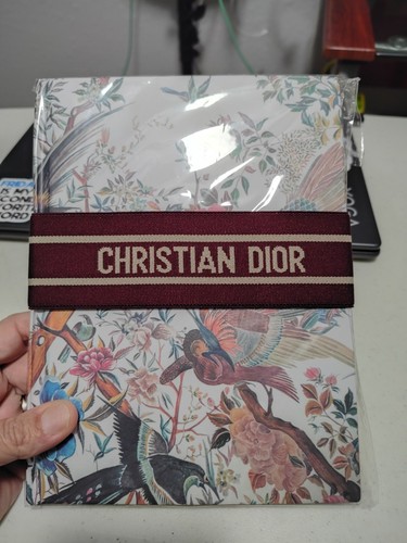 Brand new gwp - brand, dior