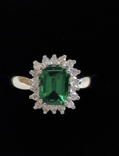 Emerald - , &