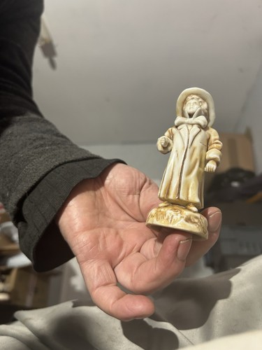 Ceramic figurine - figurine,