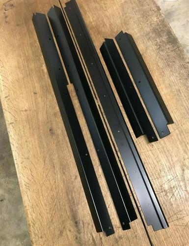 Satin black front middle - satin,